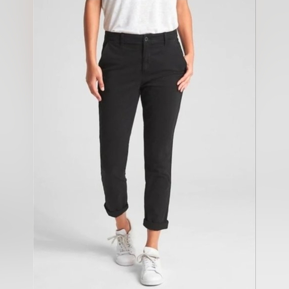 GAP Pants - NWOT Gap Girlfriend Twill Stripe Chinos - Black - Size 6